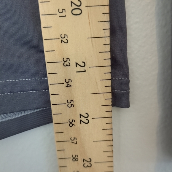 Under Armour Shirt Youth Heat Gear Size Small Base Layer Gorpcore Skiing - Picture 9 of 10